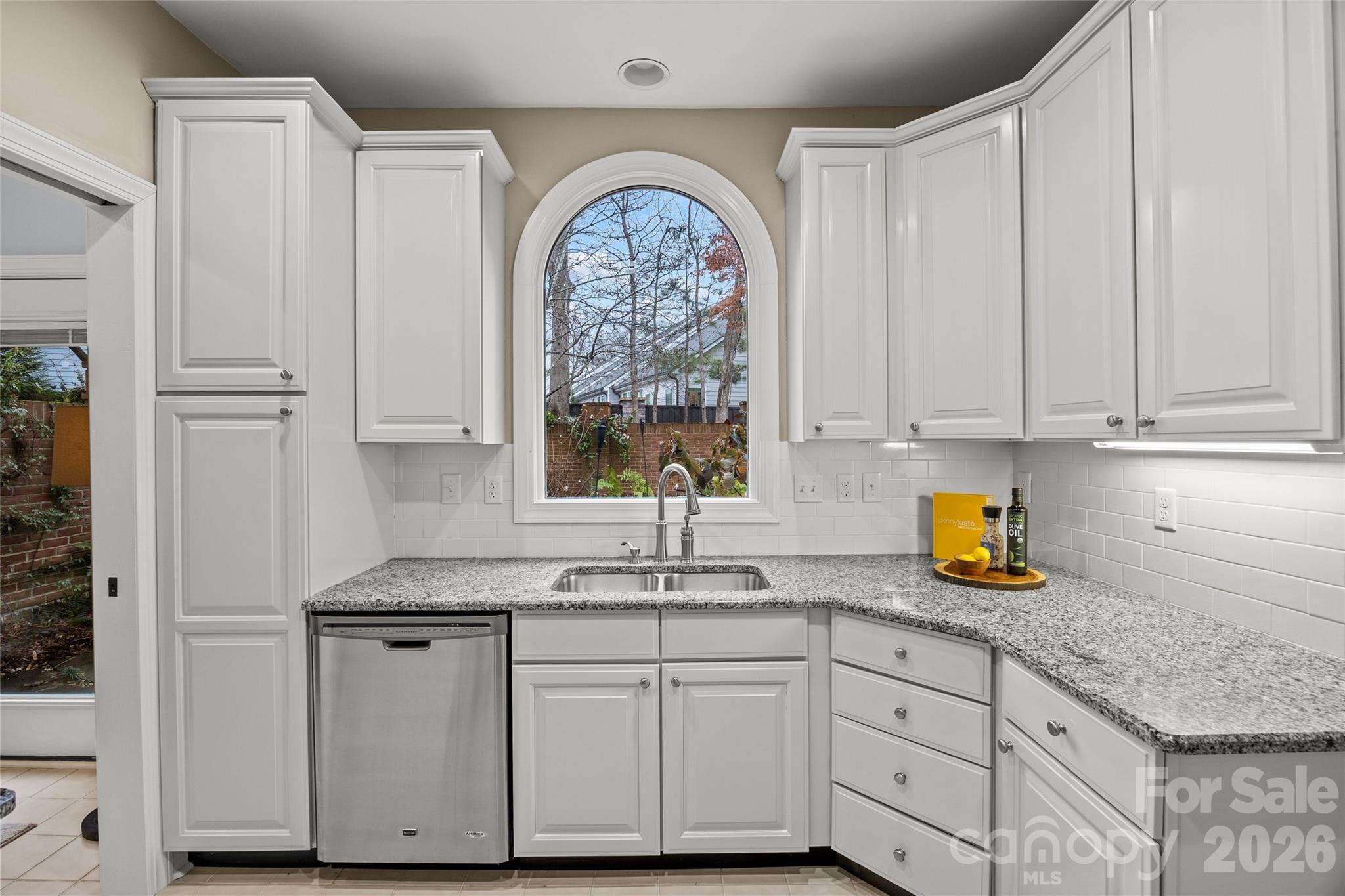 6029 Sharon Road Charlotte NC 28210