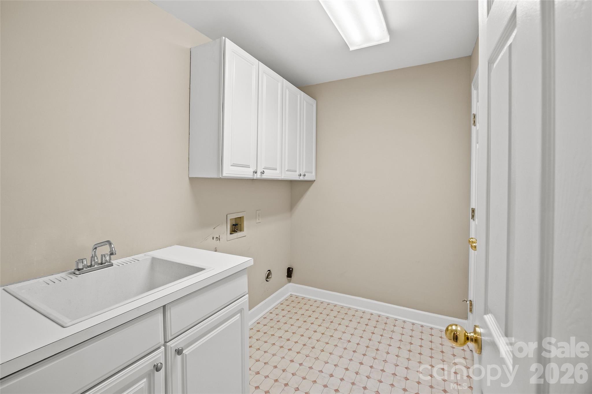 6029 Sharon Road Charlotte NC 28210