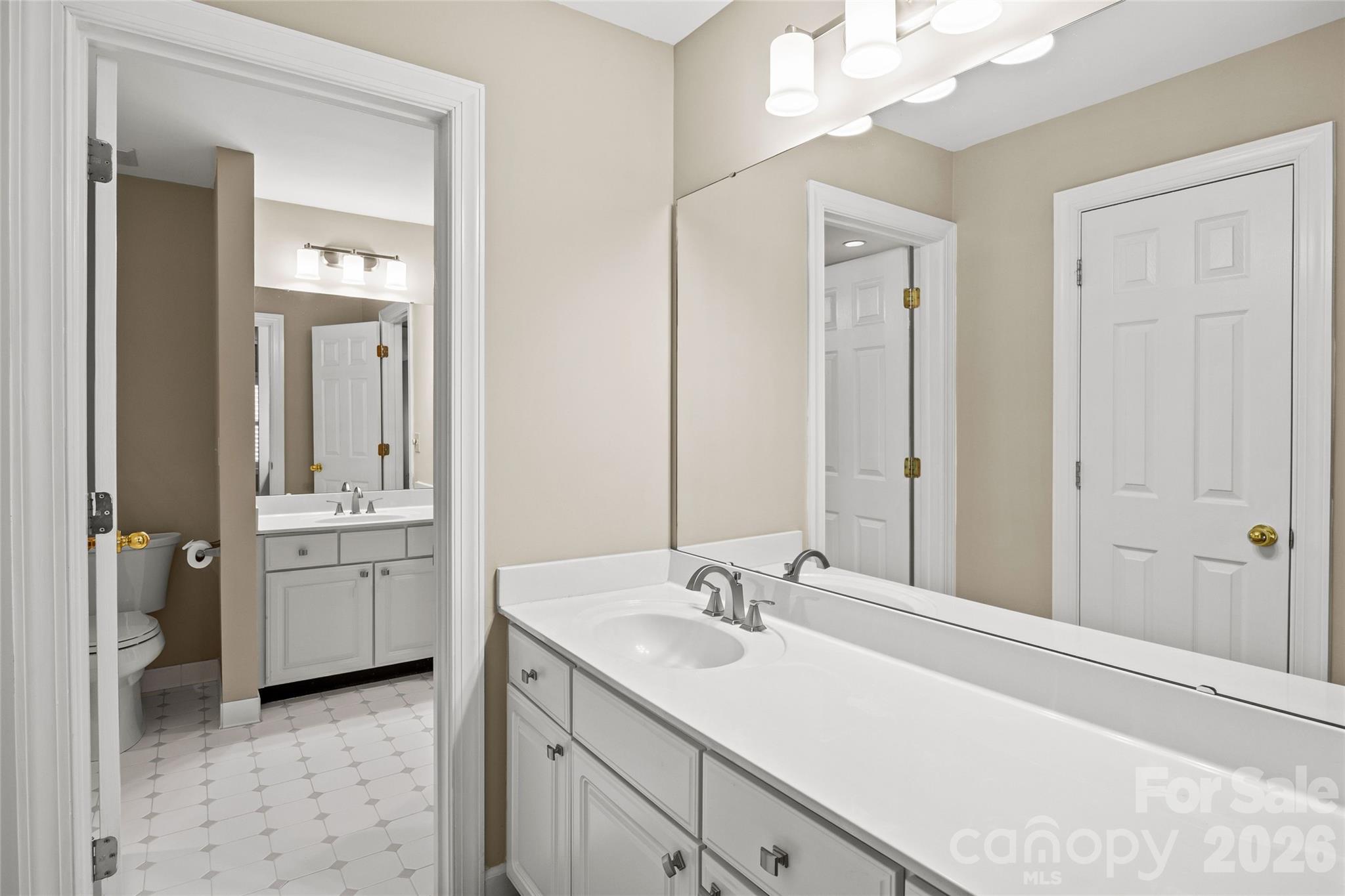 6029 Sharon Road Charlotte NC 28210
