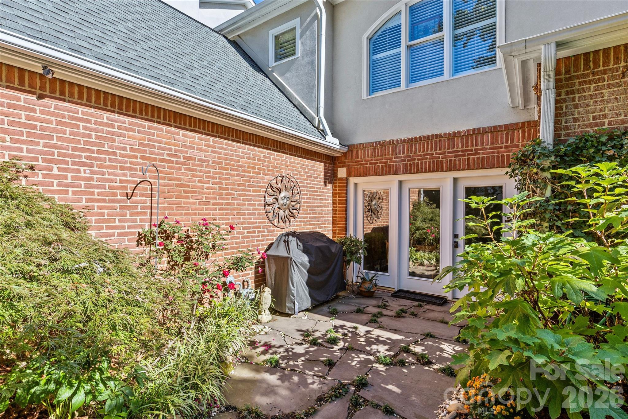 6029 Sharon Road Charlotte NC 28210