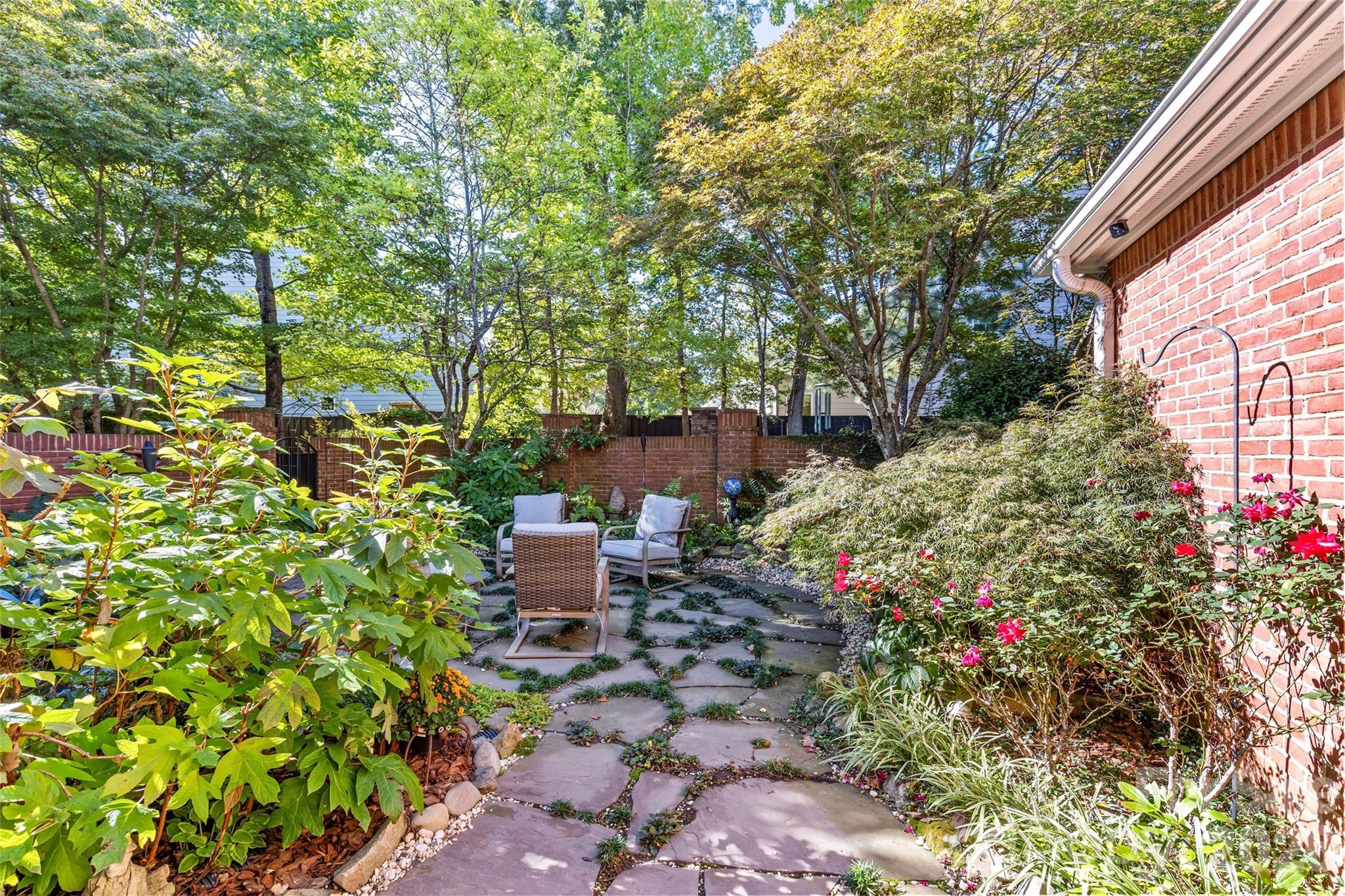 6029 Sharon Road Charlotte NC 28210