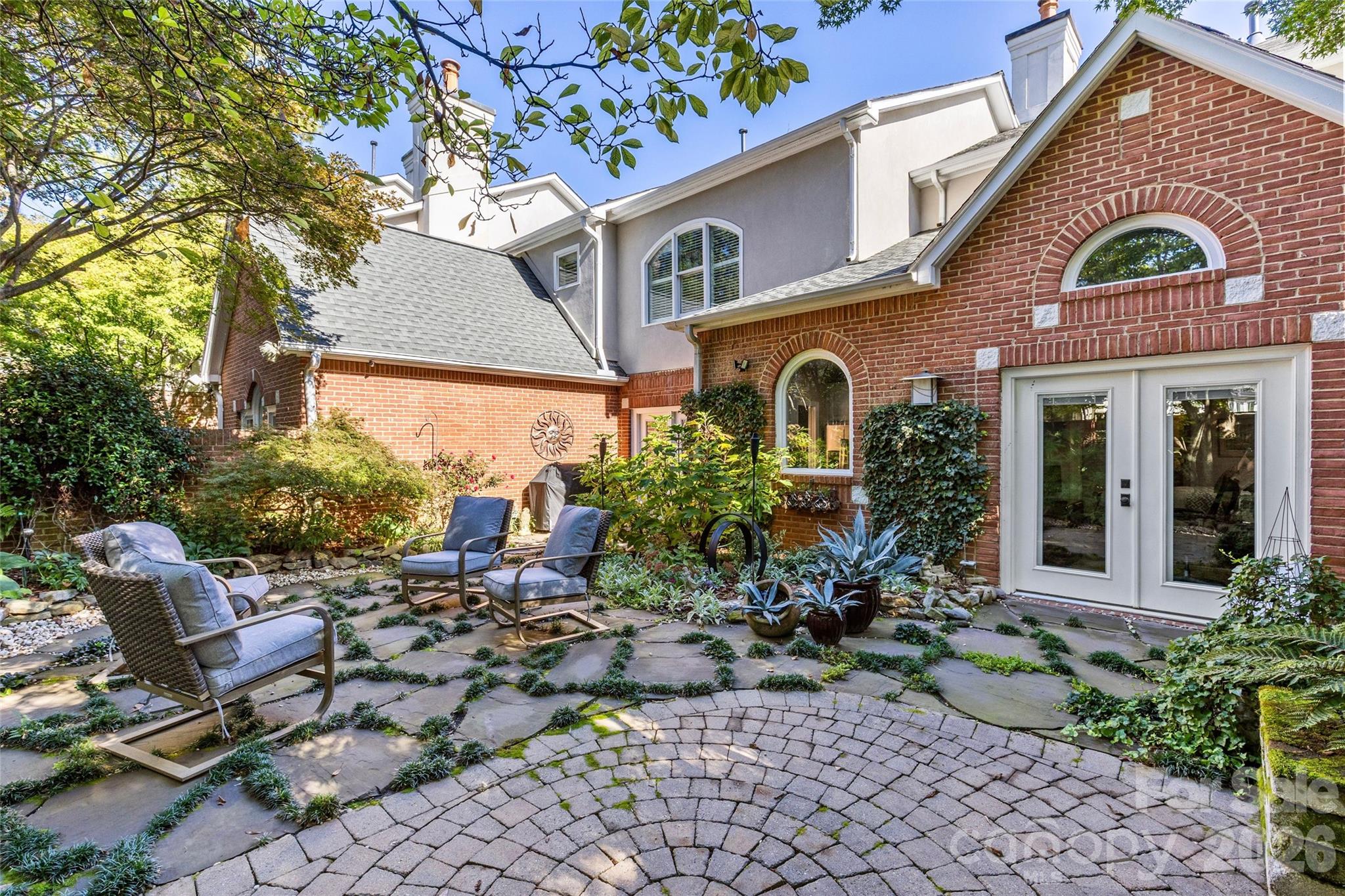 6029 Sharon Road Charlotte NC 28210