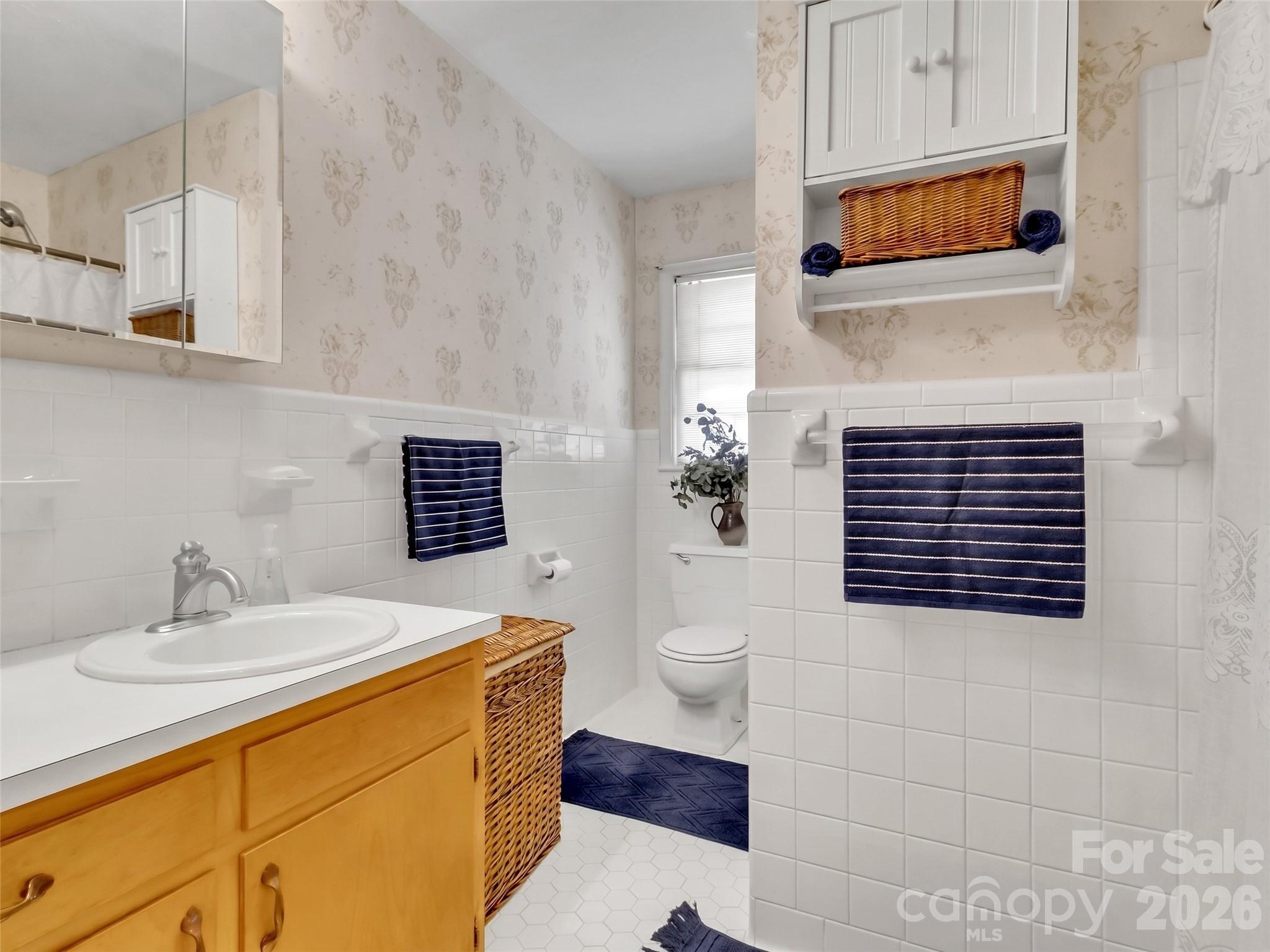250 Reeves Cove Road Candler NC 28715