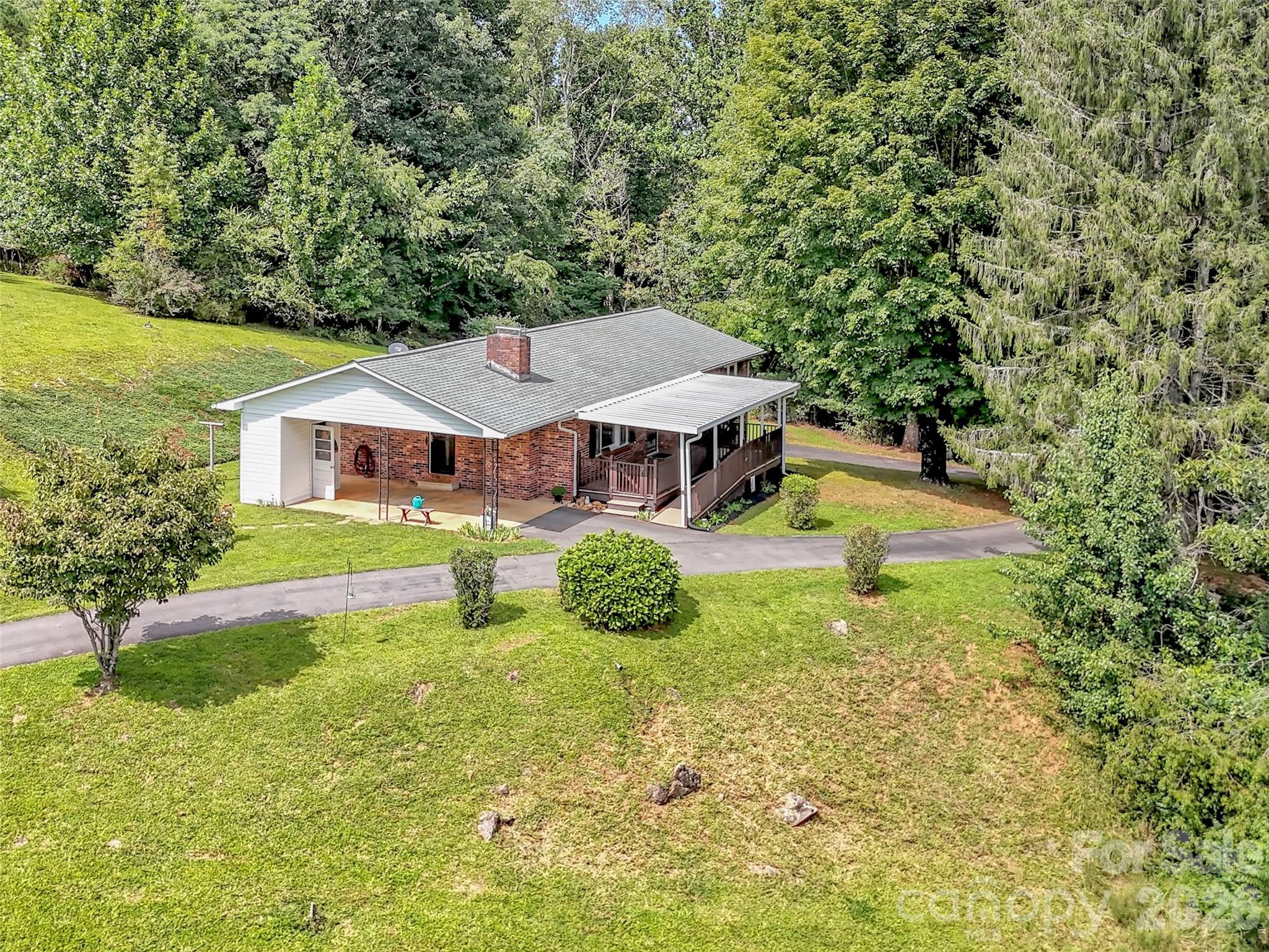 250 Reeves Cove Road Candler NC 28715