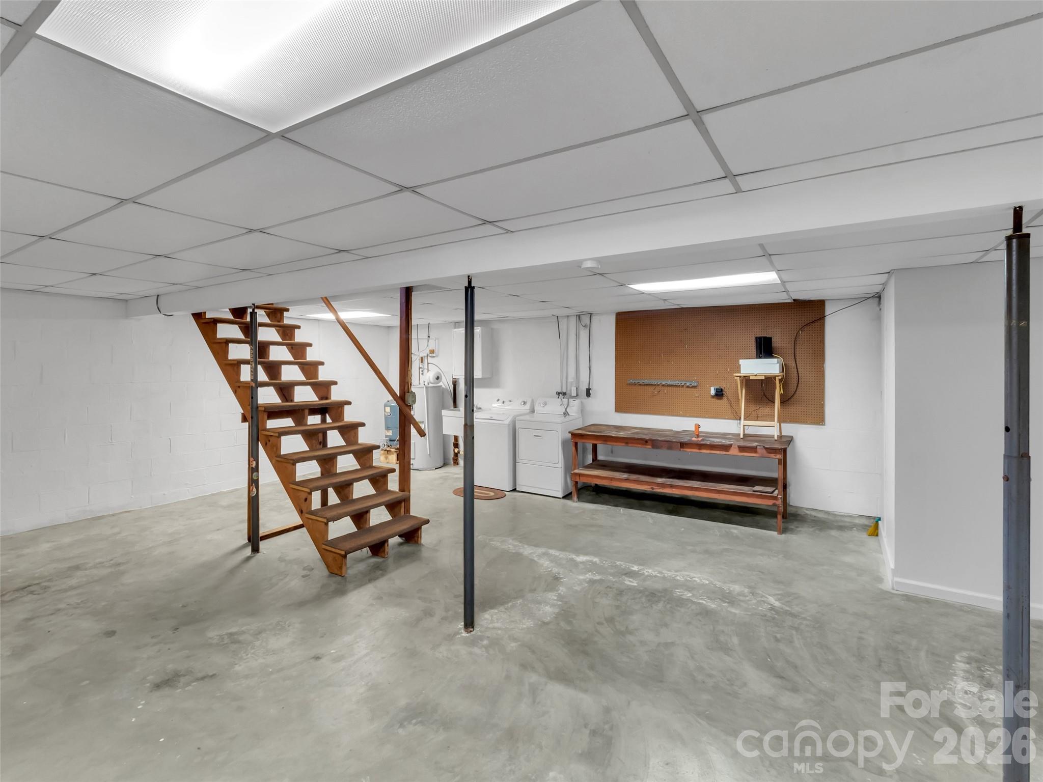 250 Reeves Cove Road Candler NC 28715