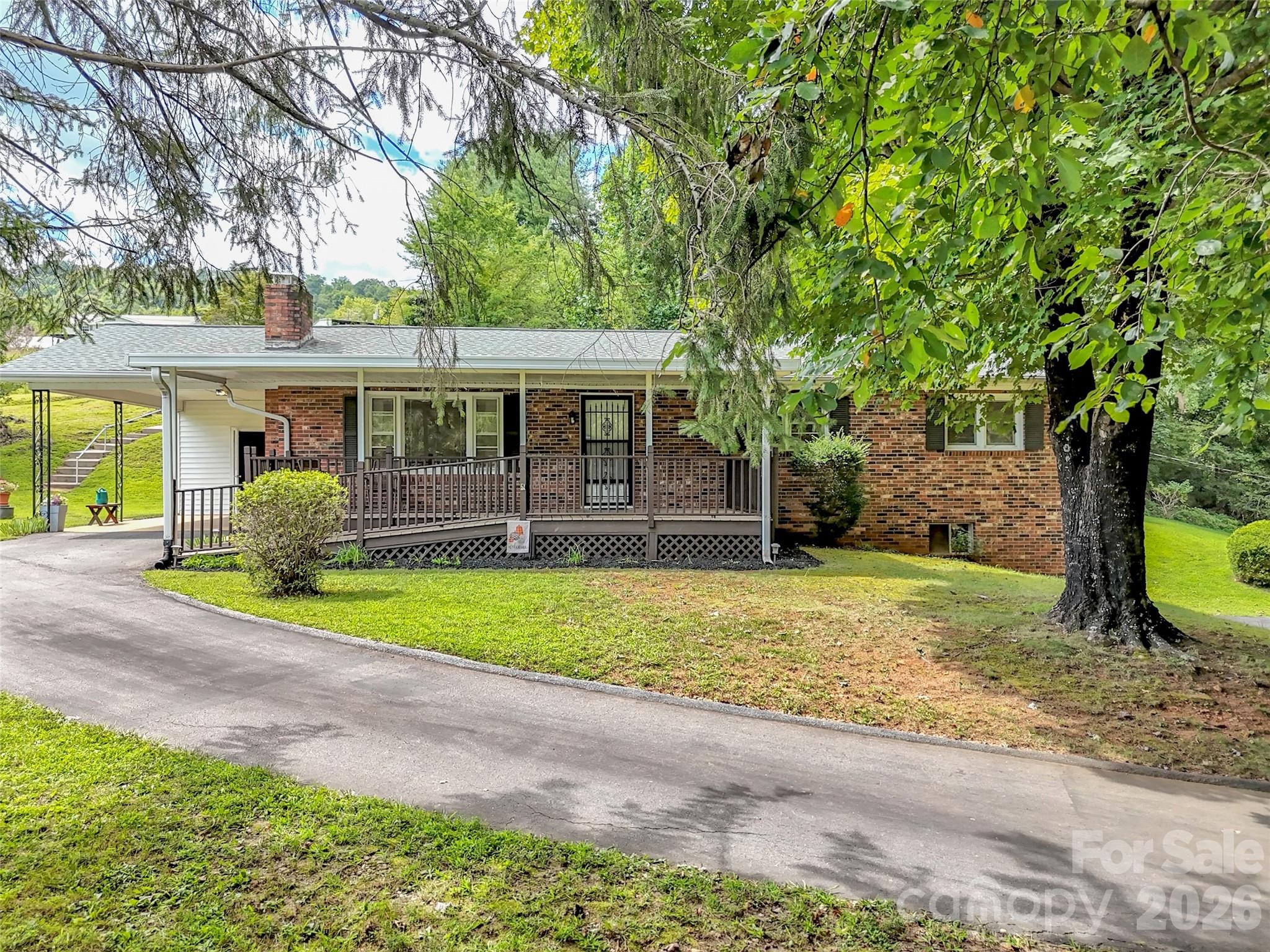 250 Reeves Cove Road Candler NC 28715