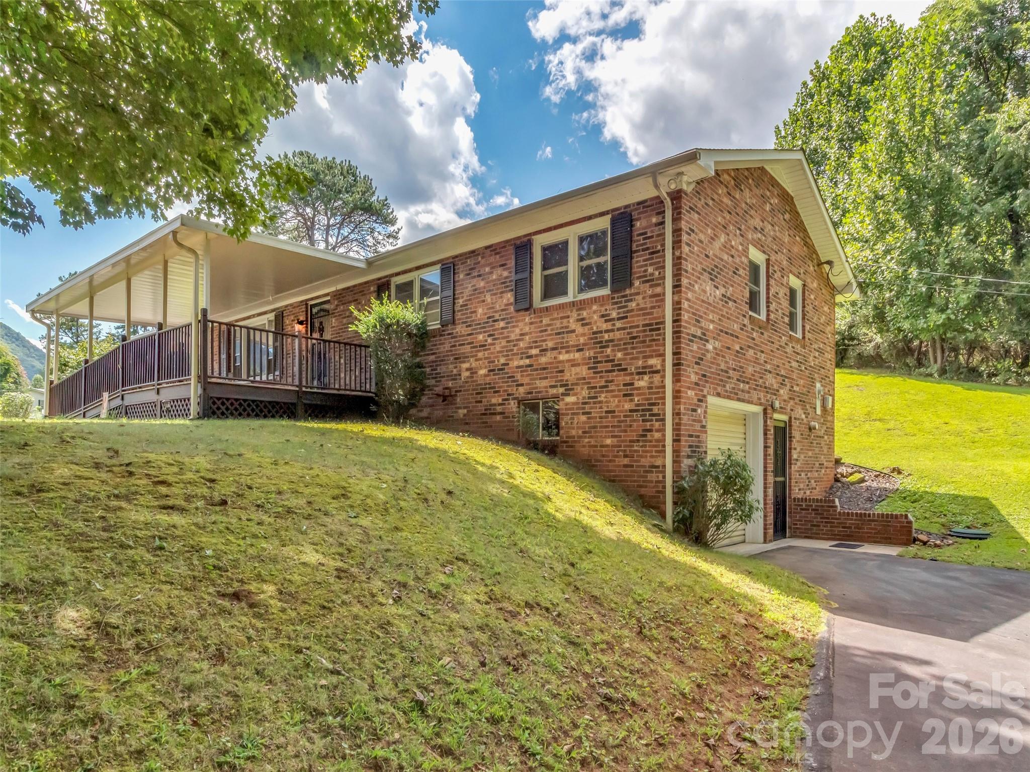 250 Reeves Cove Road Candler NC 28715