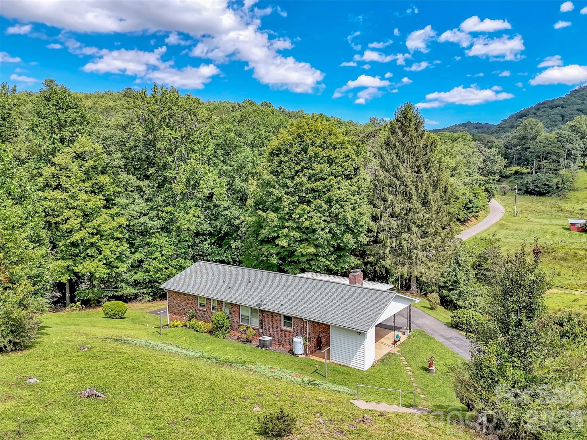 250 Reeves Cove Road Candler NC 28715