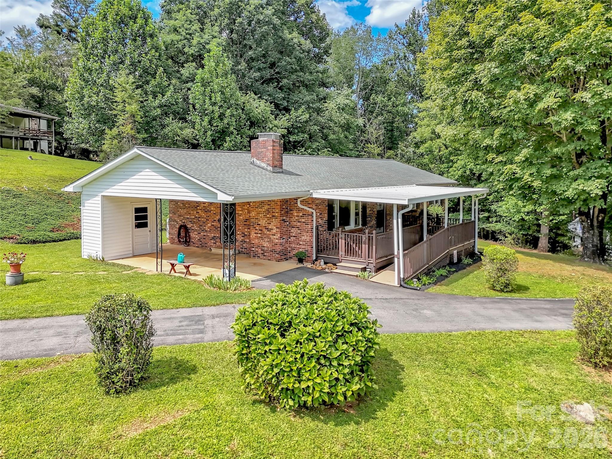 250 Reeves Cove Road Candler NC 28715