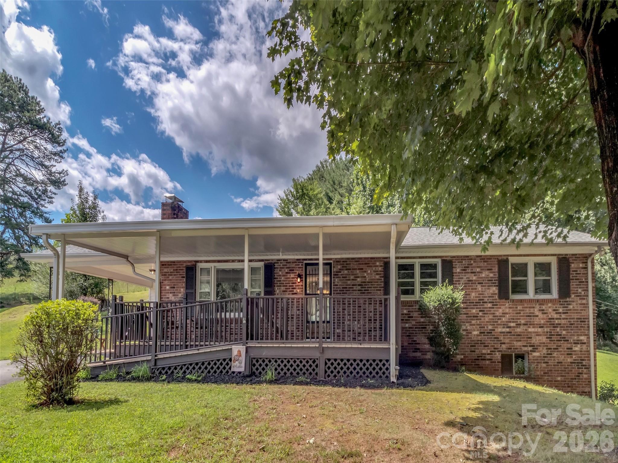 250 Reeves Cove Road Candler NC 28715