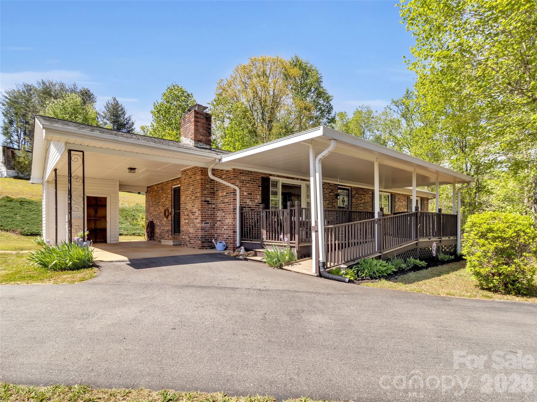 250 Reeves Cove Road Candler NC 28715