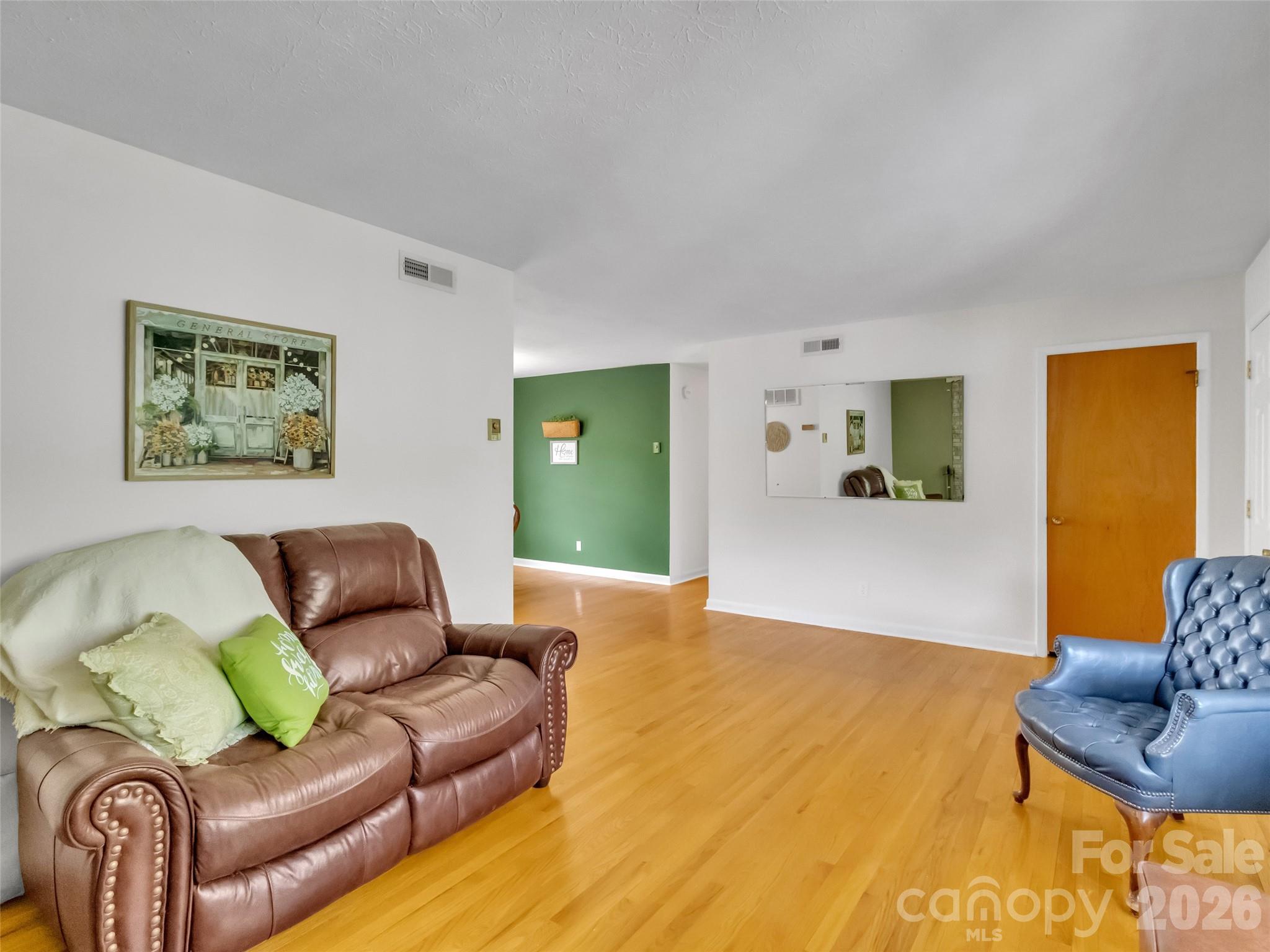 250 Reeves Cove Road Candler NC 28715