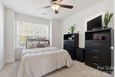 2814 Avalon Loop Road Charlotte NC 28269
