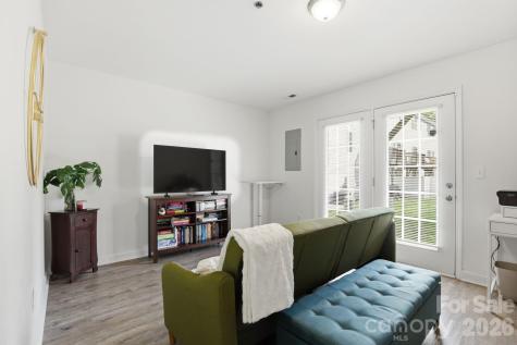 2814 Avalon Loop Road Charlotte NC 28269
