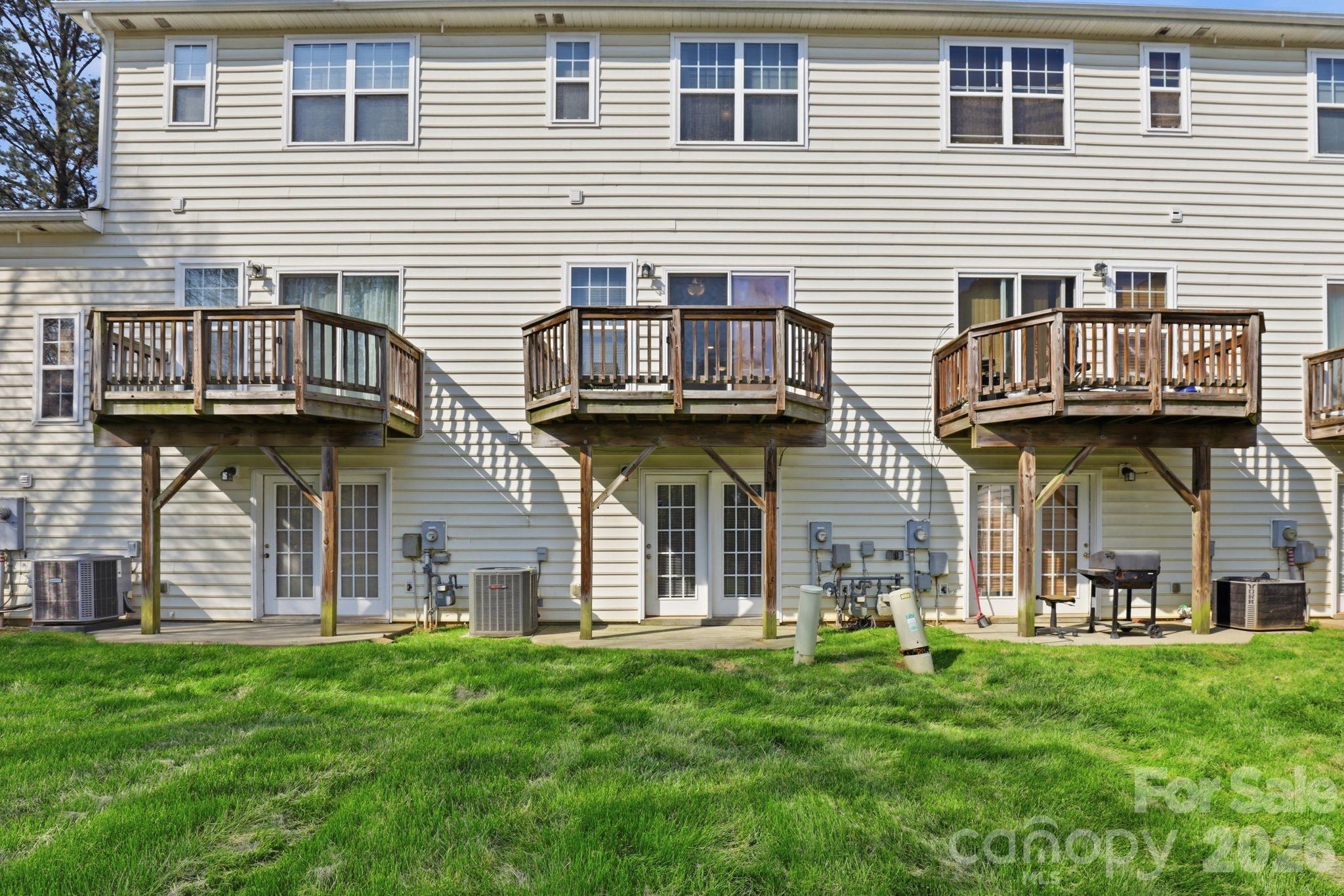 2814 Avalon Loop Road Charlotte NC 28269