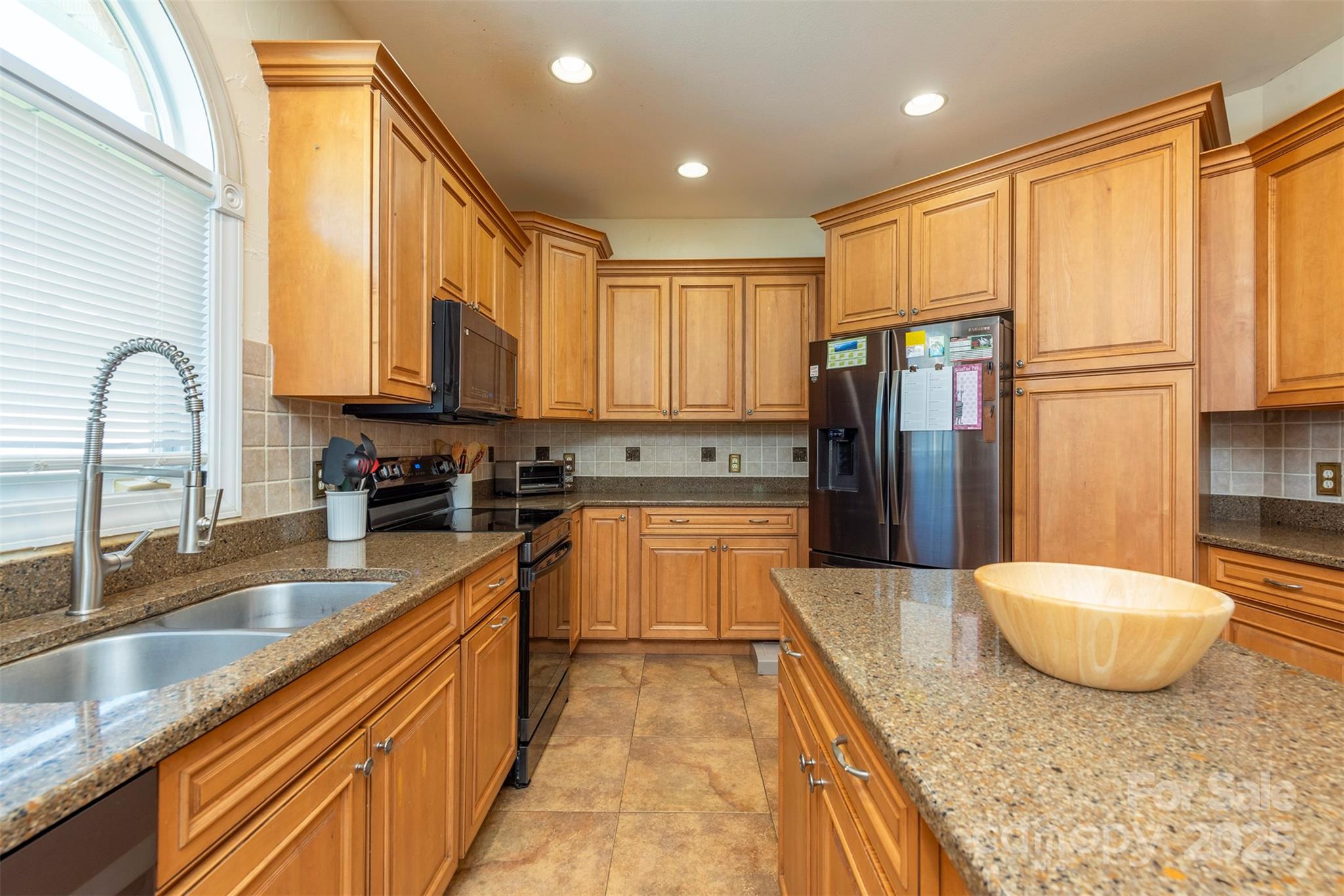 39 Pacifico Drive Asheville NC 28806