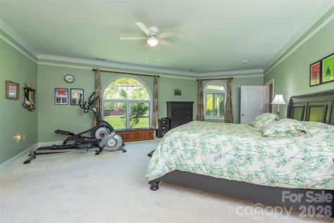 39 Pacifico Drive Asheville NC 28806