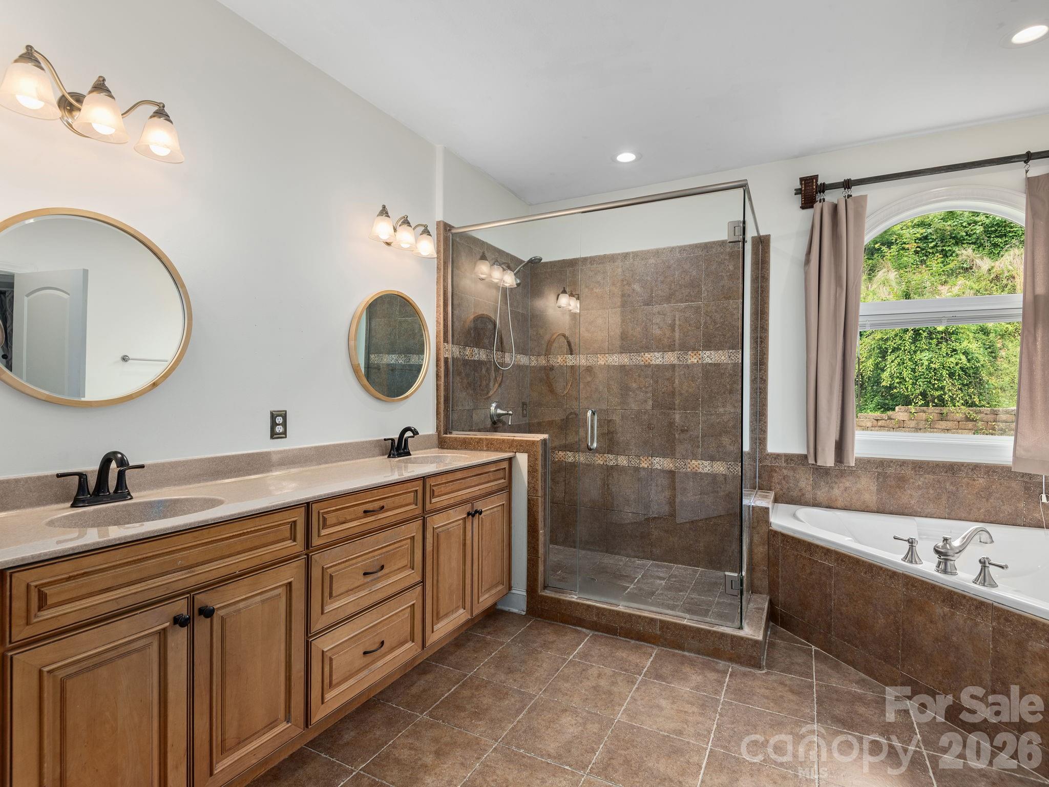 39 Pacifico Drive Asheville NC 28806