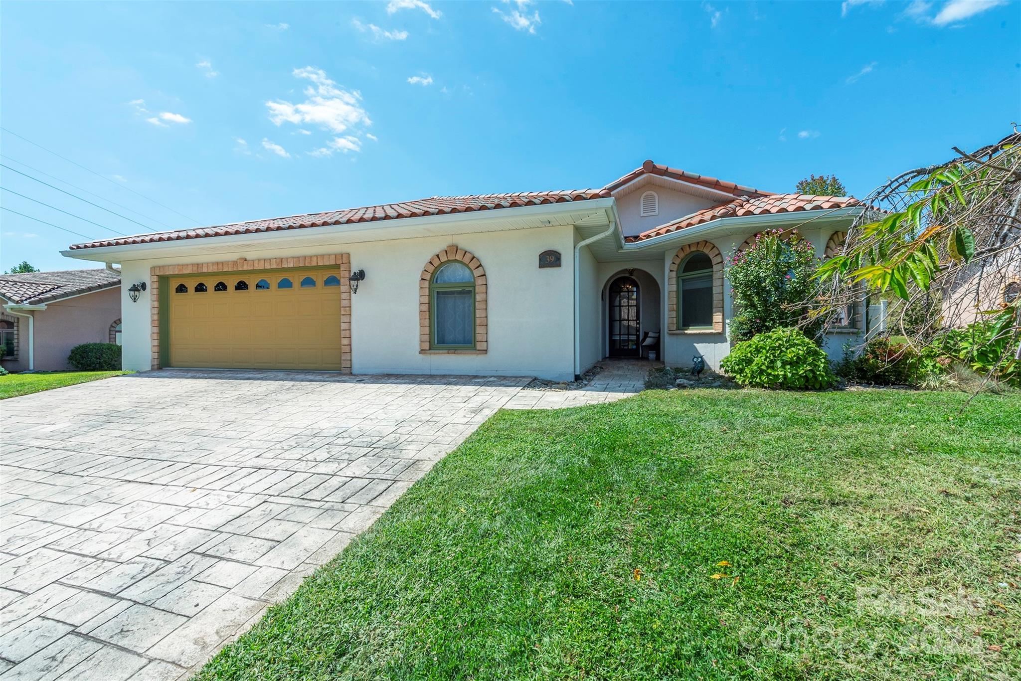 39 Pacifico Drive Asheville NC 28806