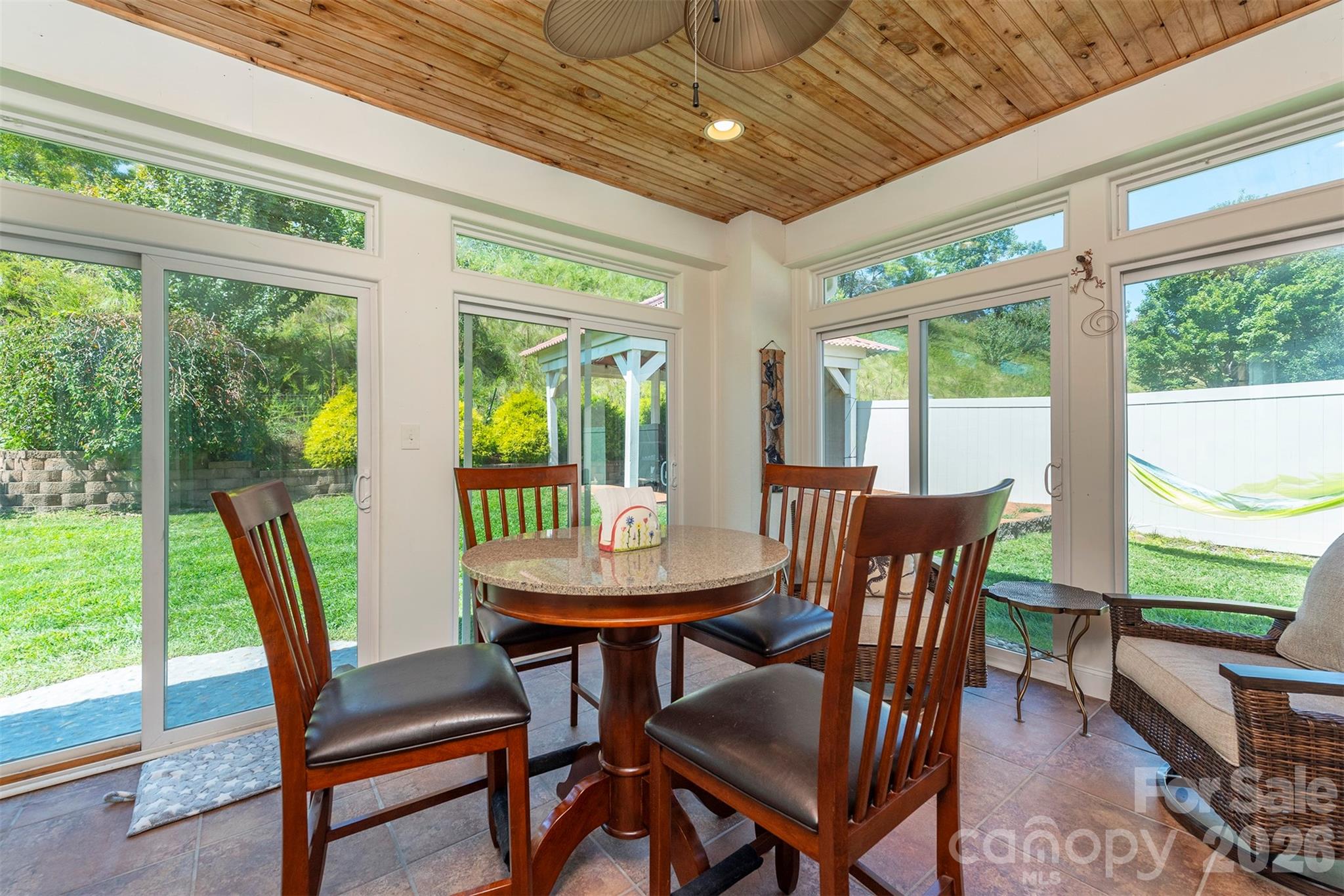 39 Pacifico Drive Asheville NC 28806