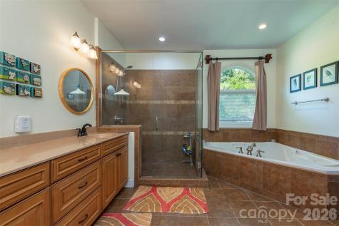 39 Pacifico Drive Asheville NC 28806