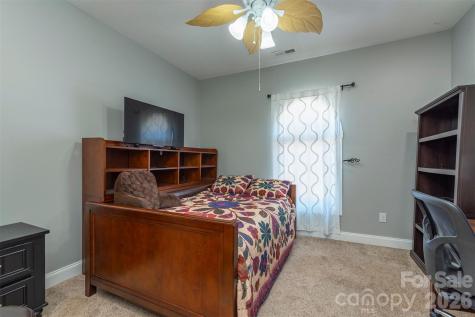 39 Pacifico Drive Asheville NC 28806