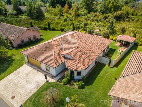 39 Pacifico Drive Asheville NC 28806