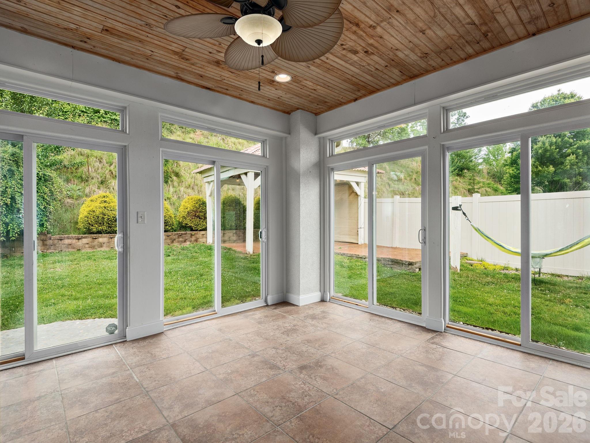 39 Pacifico Drive Asheville NC 28806