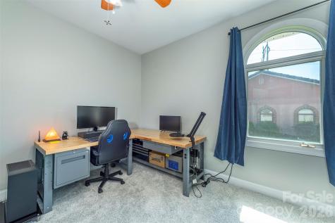 39 Pacifico Drive Asheville NC 28806