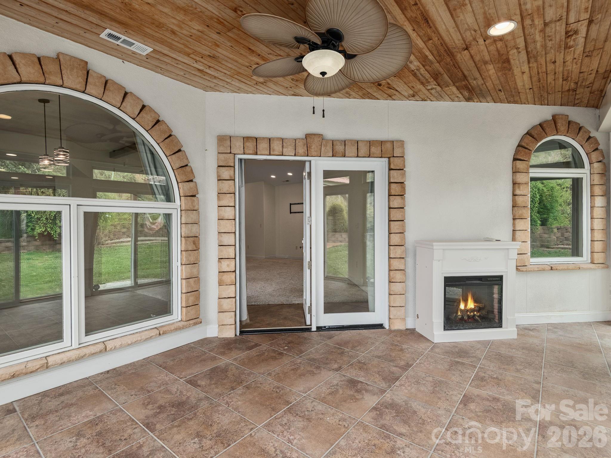 39 Pacifico Drive Asheville NC 28806
