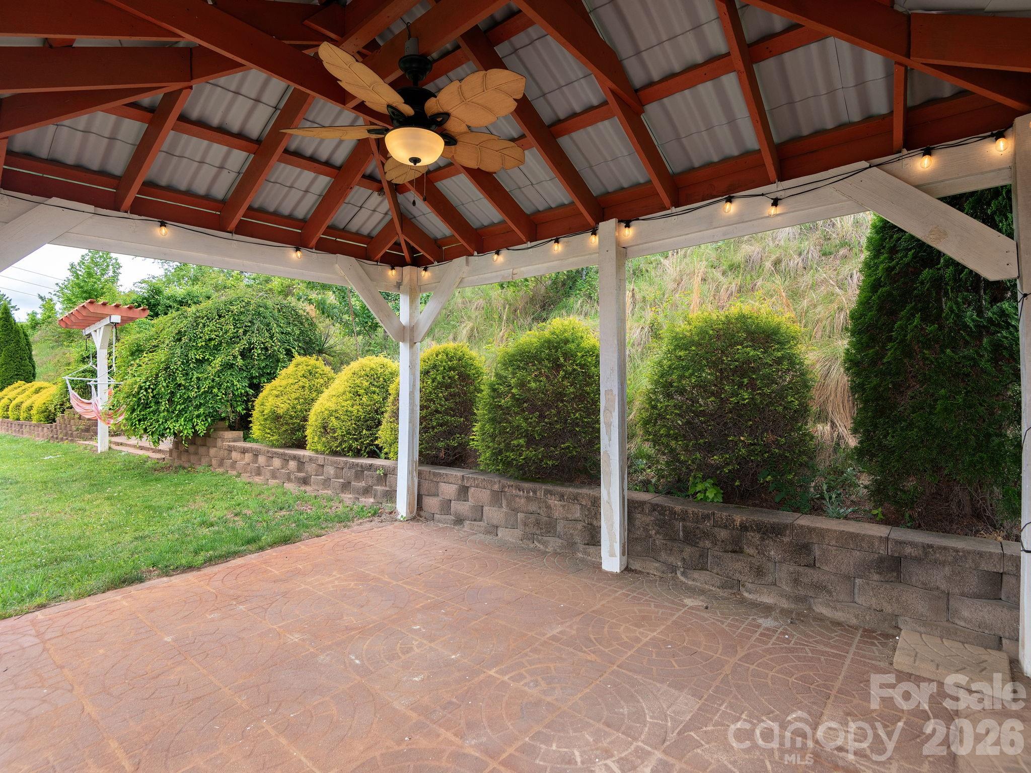 39 Pacifico Drive Asheville NC 28806