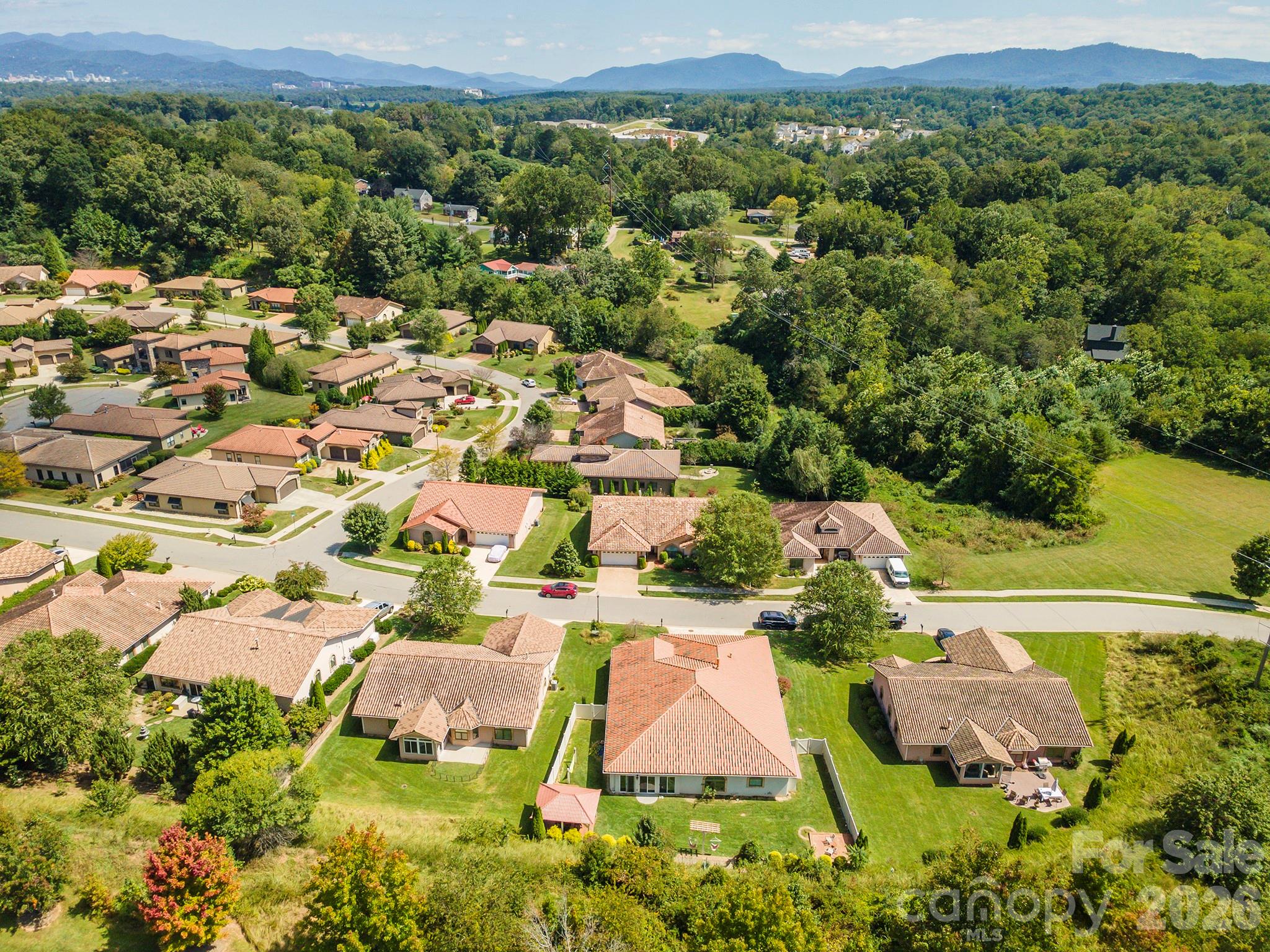 39 Pacifico Drive Asheville NC 28806
