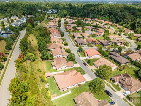 39 Pacifico Drive Asheville NC 28806