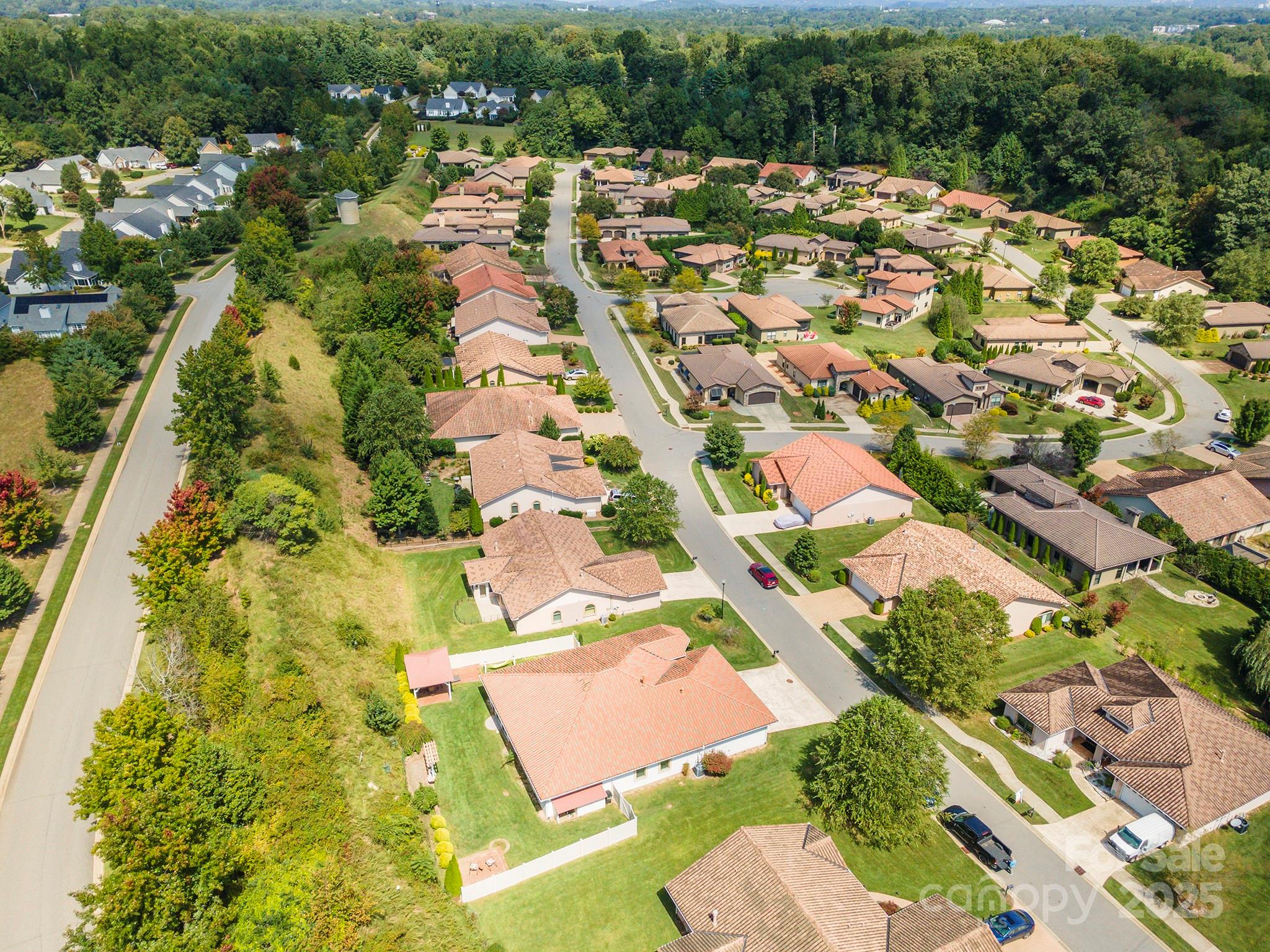 39 Pacifico Drive Asheville NC 28806