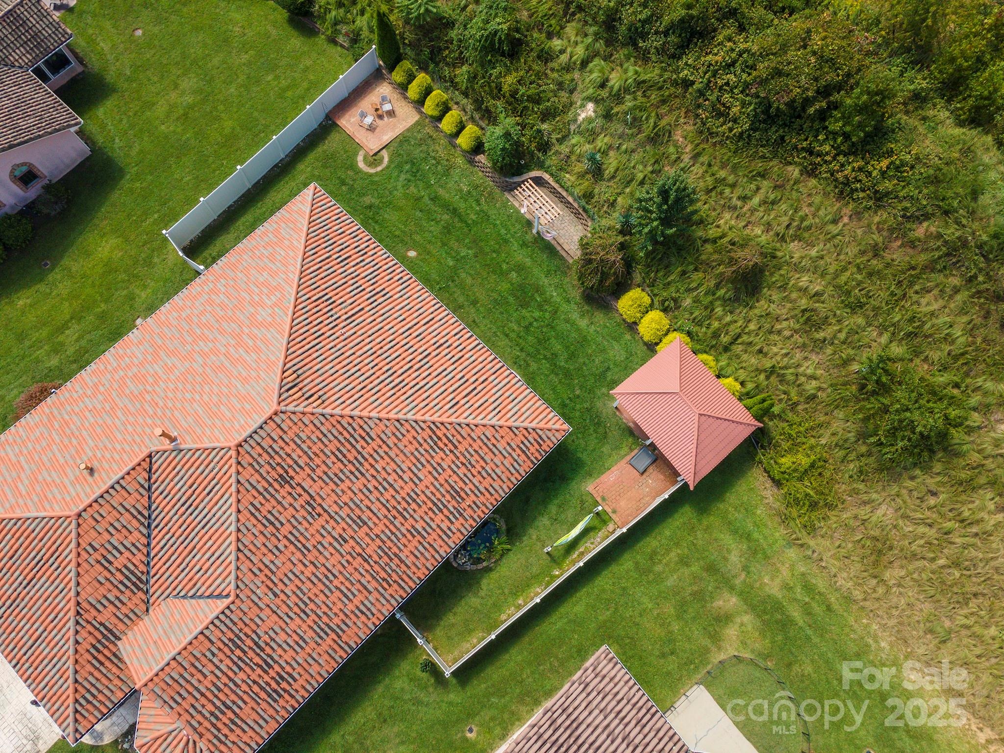 39 Pacifico Drive Asheville NC 28806