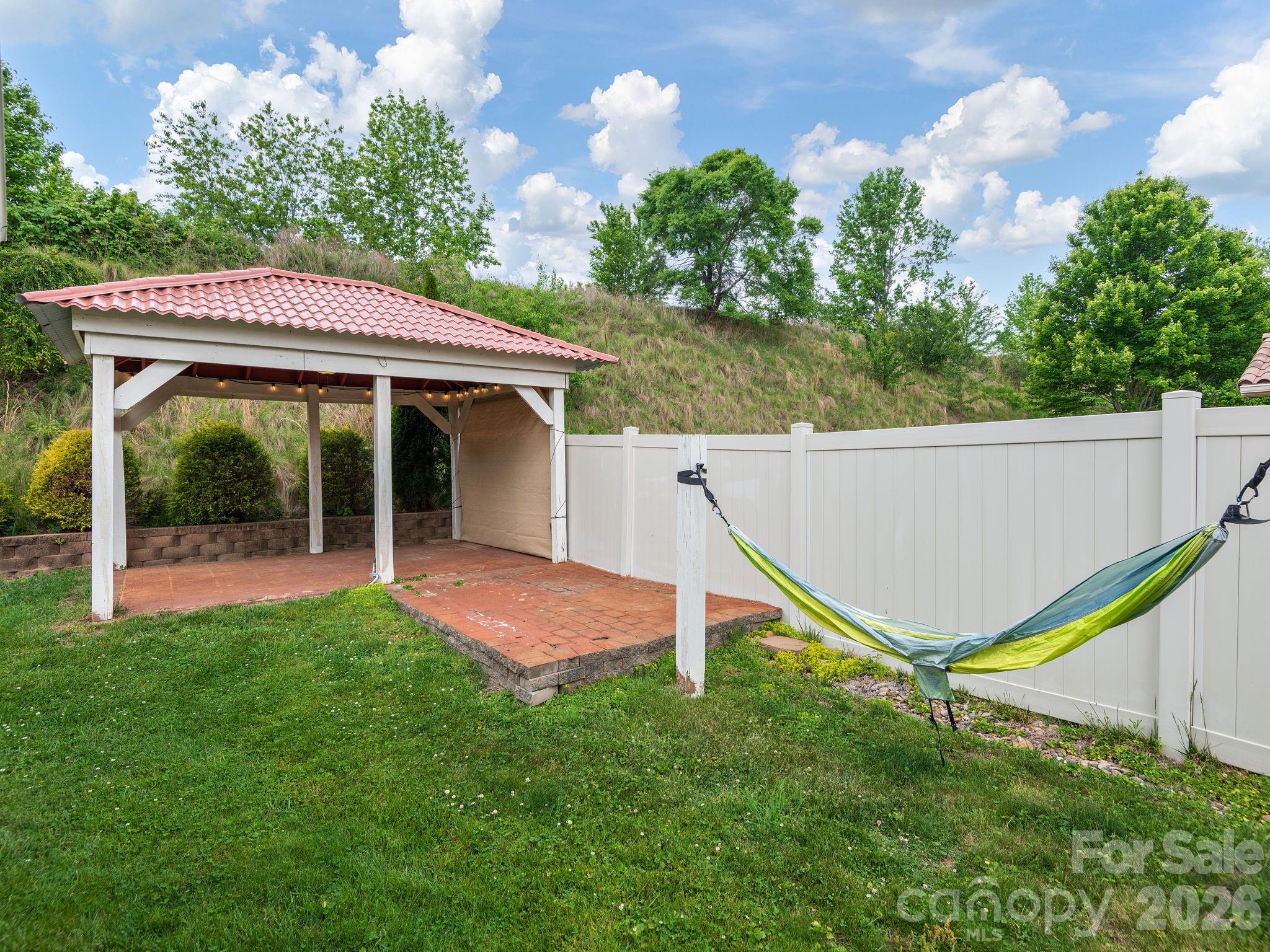 39 Pacifico Drive Asheville NC 28806