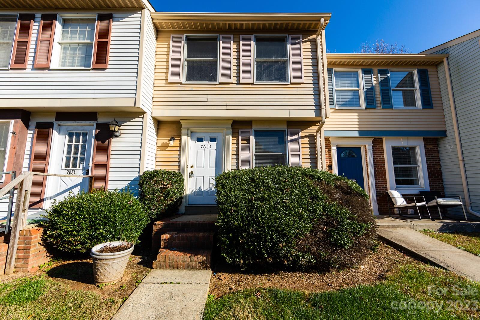 7611 Holly Grove Court Charlotte NC 28227