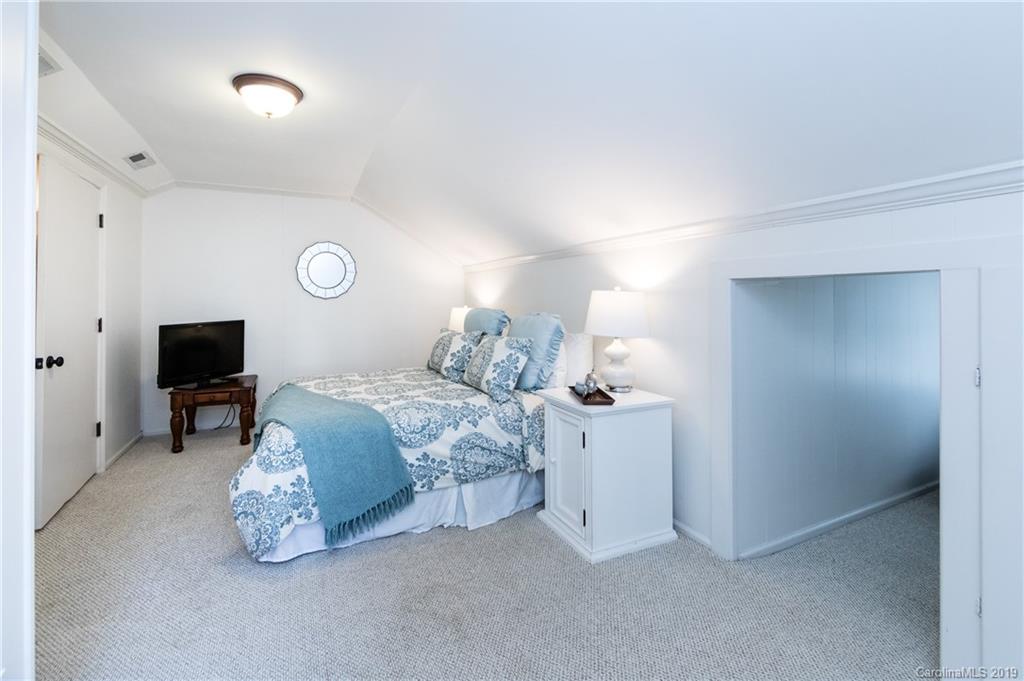 242 Tranquil Avenue Charlotte NC 28209
