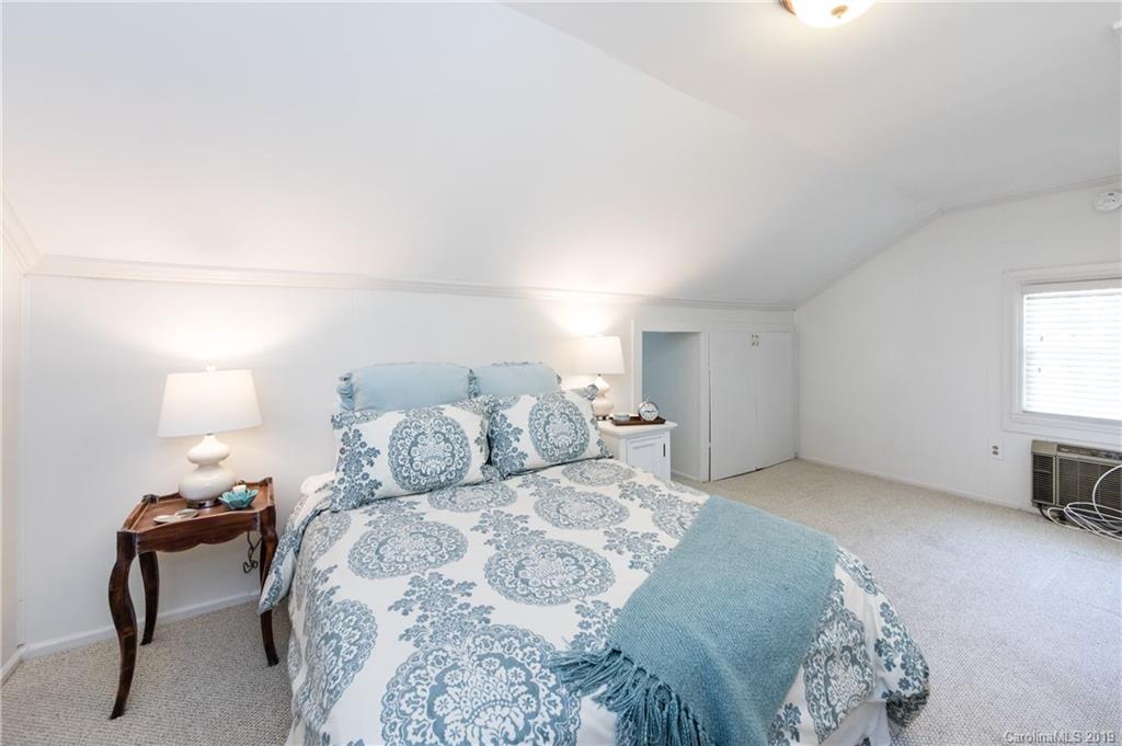 242 Tranquil Avenue Charlotte NC 28209