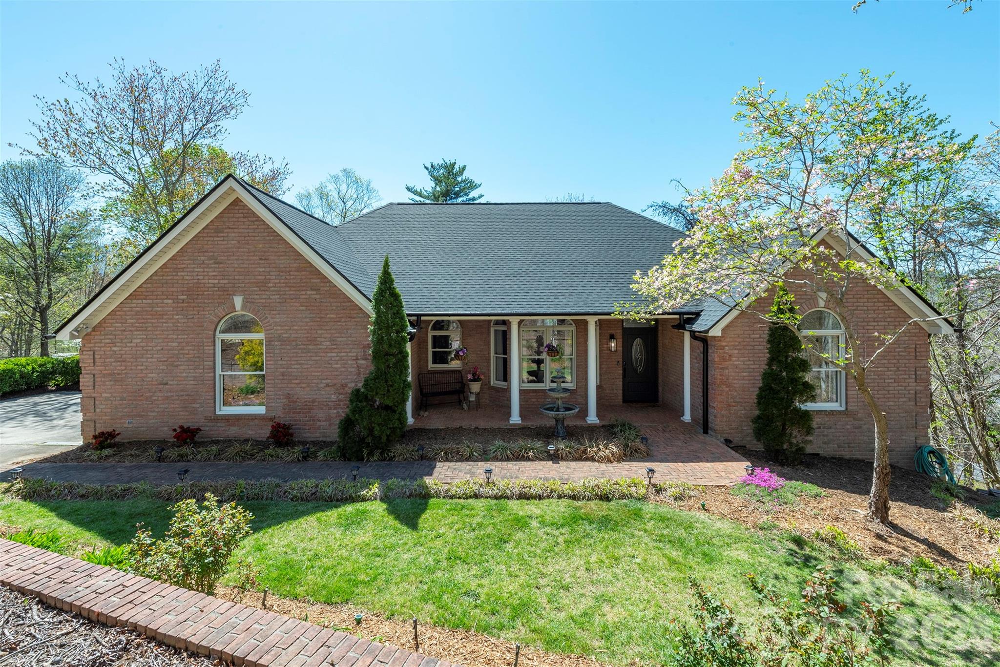 11 High Meadow Drive Weaverville NC 28787