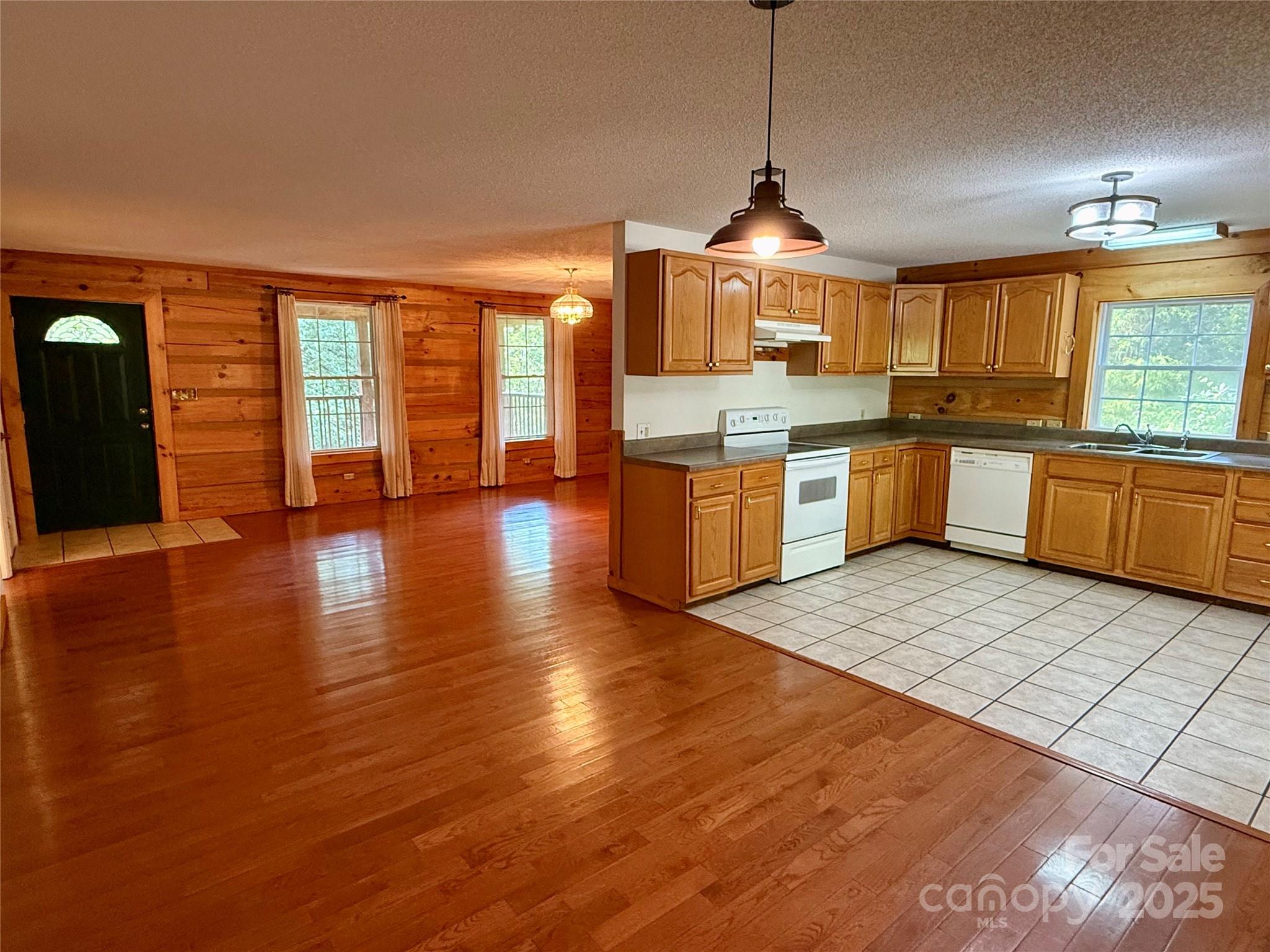 66 Ashlyn Lane Tryon NC 28782
