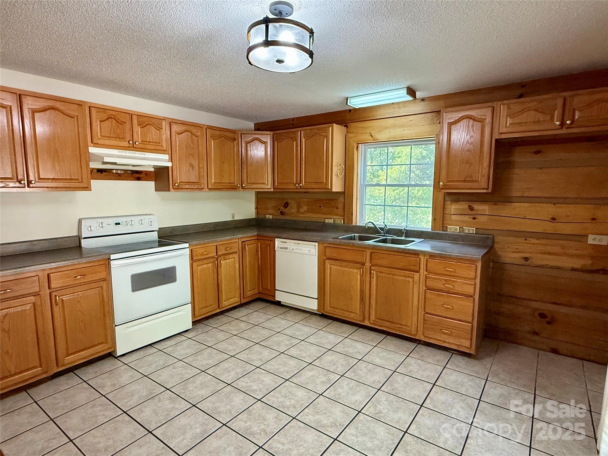 66 Ashlyn Lane Tryon NC 28782