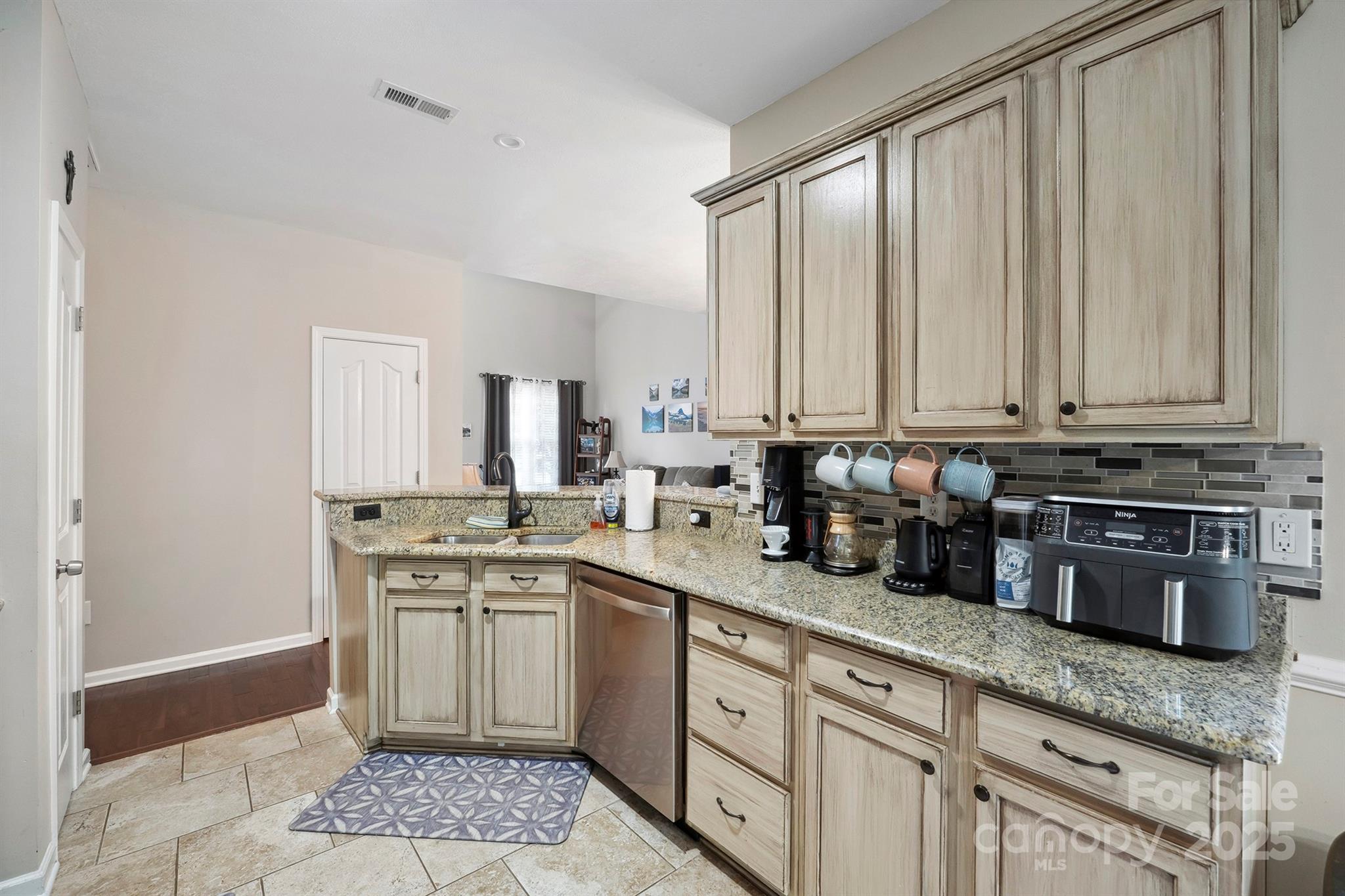 16337 Greybriar Forest Lane Charlotte NC 28278