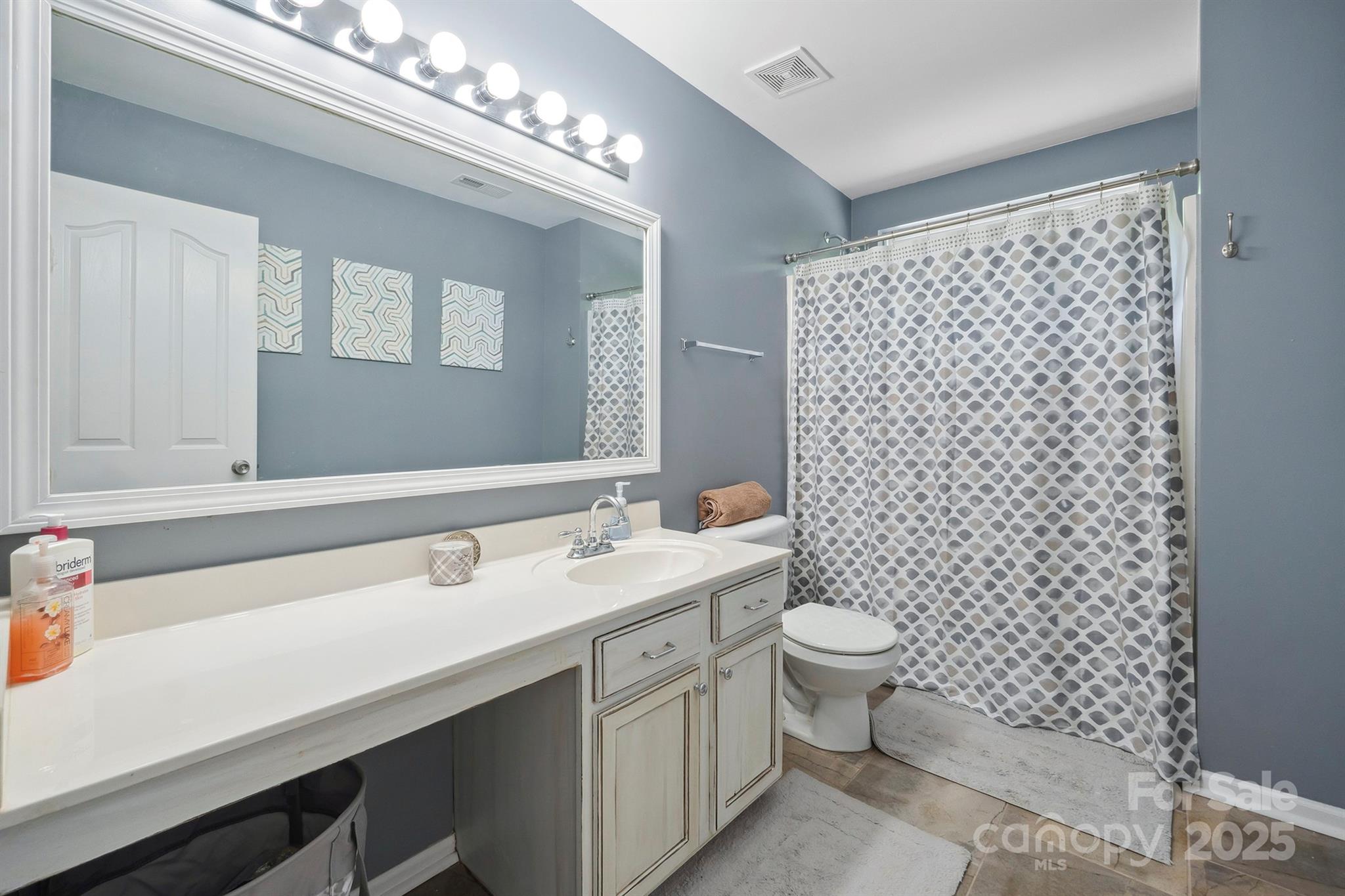16337 Greybriar Forest Lane Charlotte NC 28278