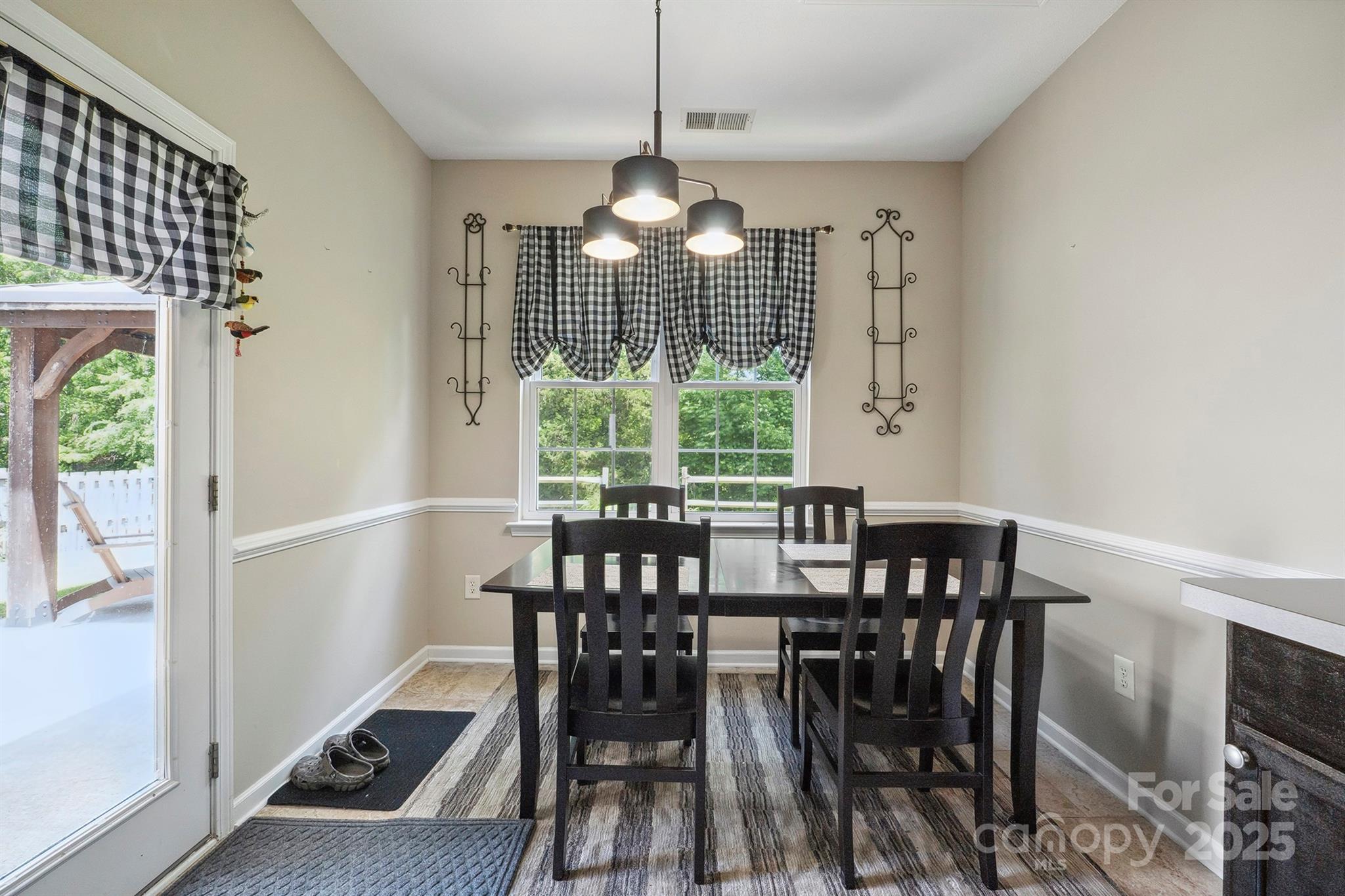 16337 Greybriar Forest Lane Charlotte NC 28278