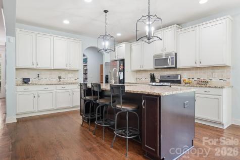 522 Iron Horse Lane Midland NC 28107