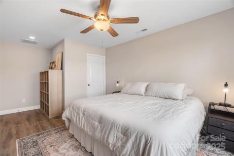 95 Eastabrook Avenue Brevard NC 28712