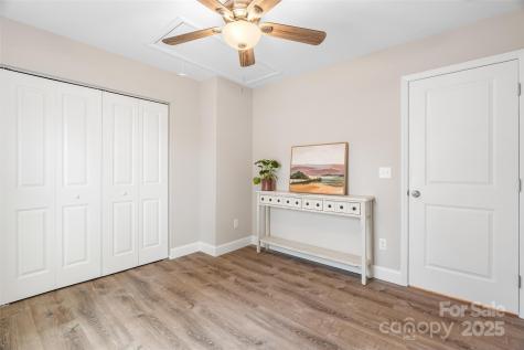 95 Eastabrook Avenue Brevard NC 28712