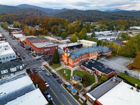95 Eastabrook Avenue Brevard NC 28712