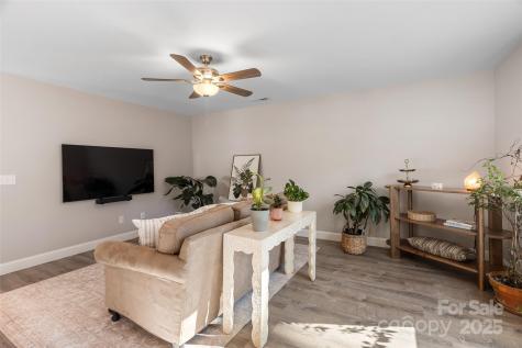 95 Eastabrook Avenue Brevard NC 28712